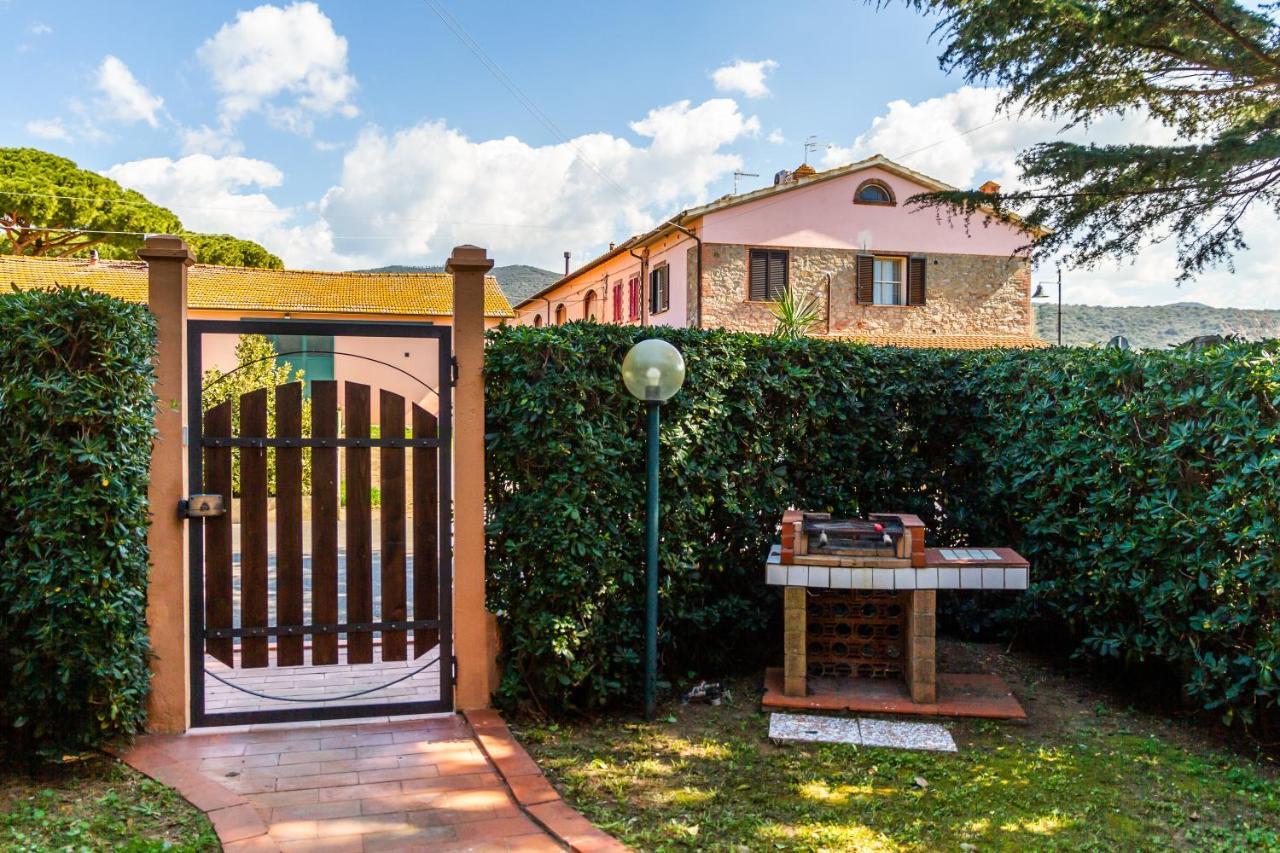 カスティリオーネ・デッラ・ペスカーイアCasa Andreaアパートメント エクステリア 写真