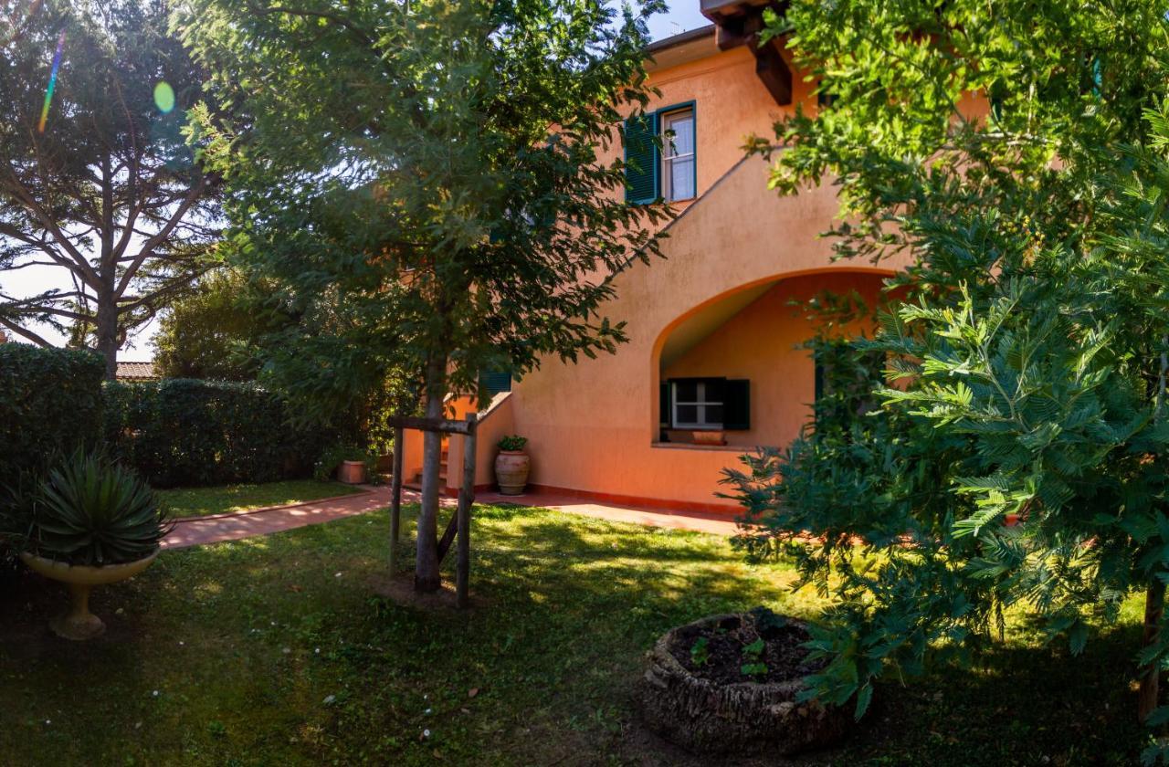 カスティリオーネ・デッラ・ペスカーイアCasa Andreaアパートメント エクステリア 写真